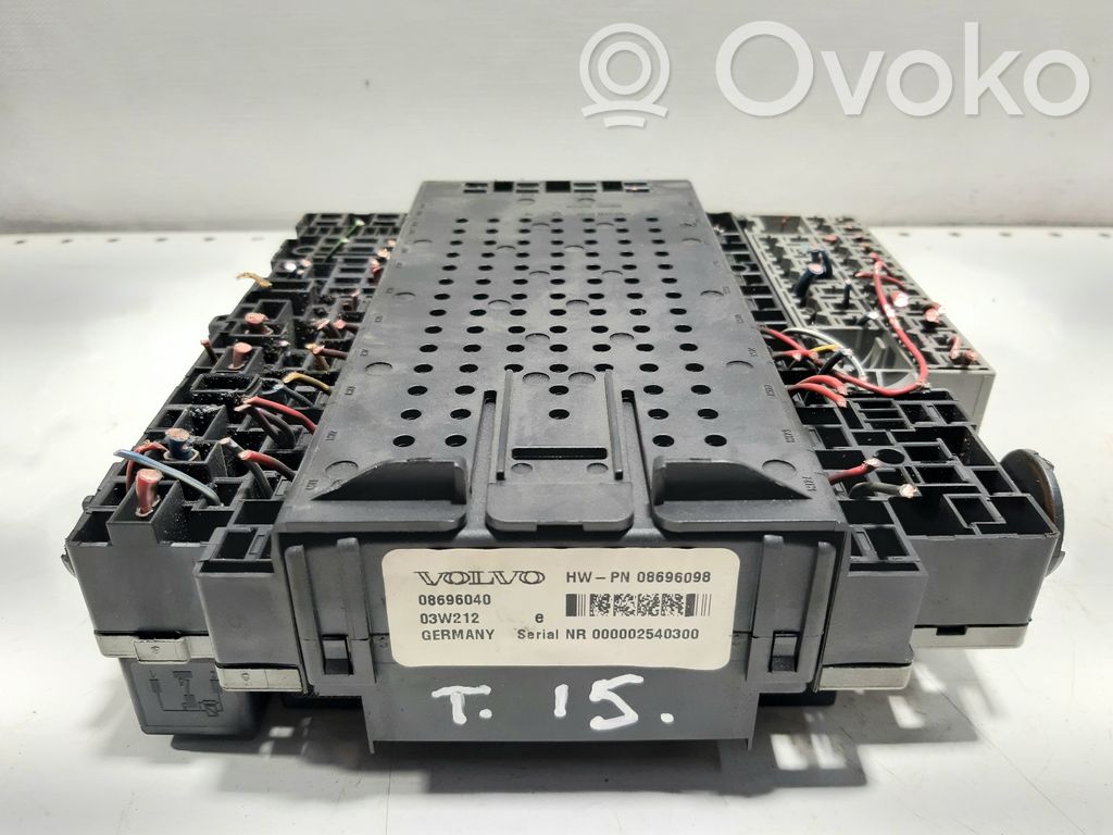 Módulo de fusible   08696040