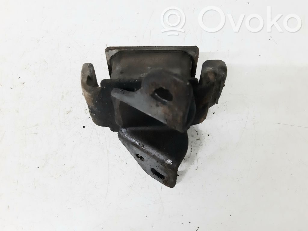 KIA Sorento Engine mount bracket 
