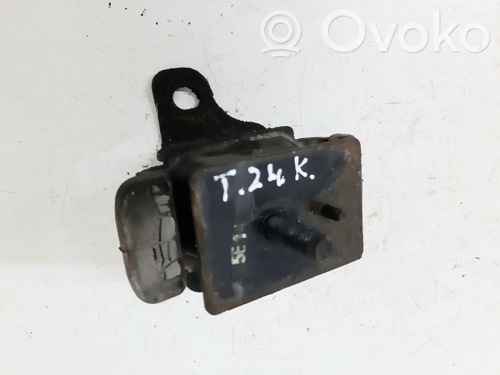 Engine mount bracket   218123E150