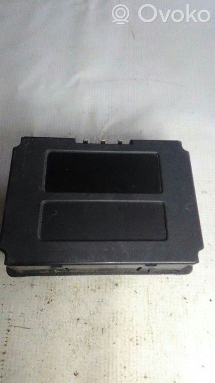 Opel Omega B1 Monitor / wyświetlacz / ekran 