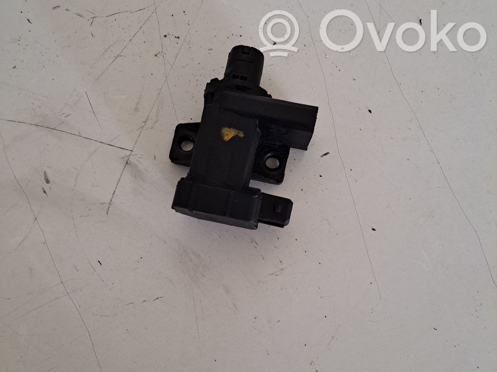 Válvula de vacío   25183170