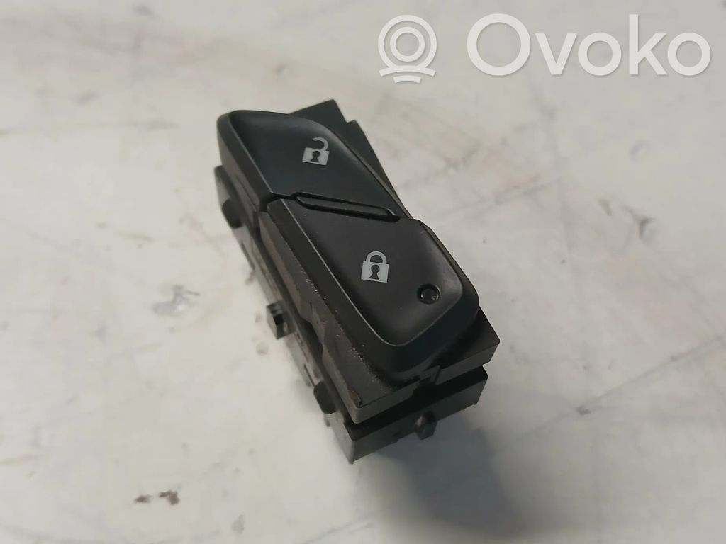 Chevrolet Corvette C7 Central locking switch button 