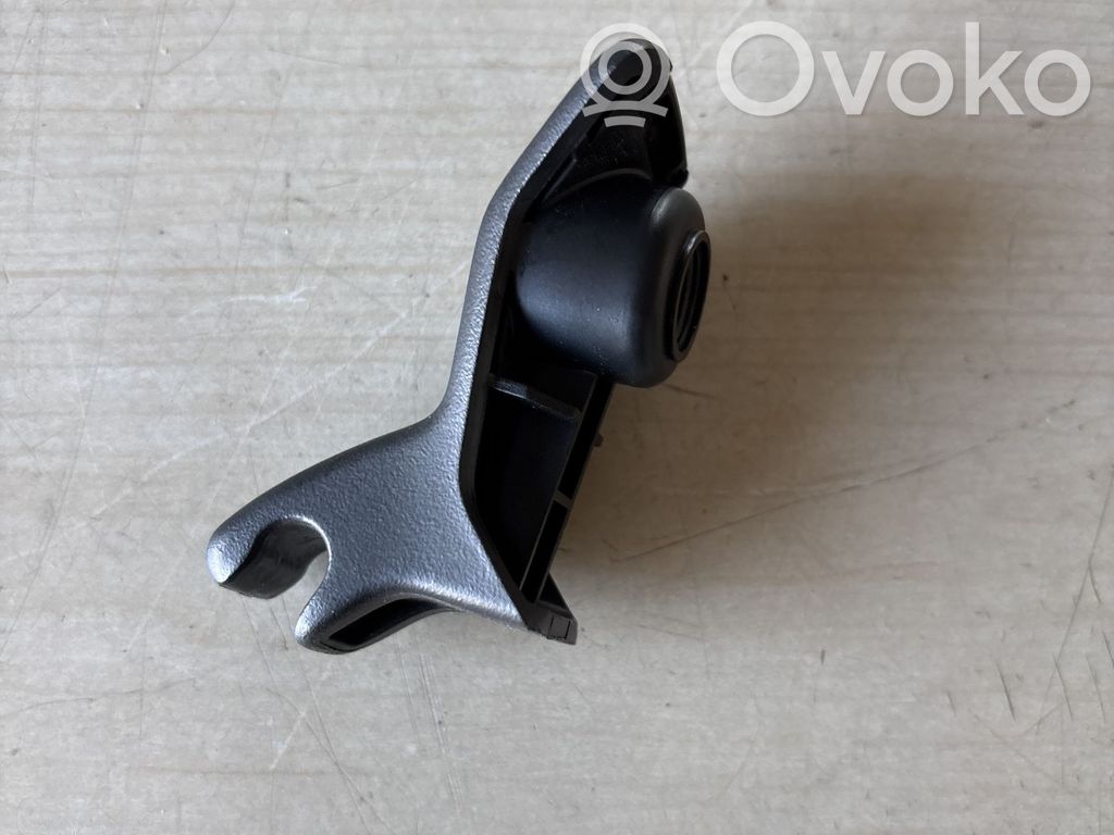 Sun visor clip/hook/bracket