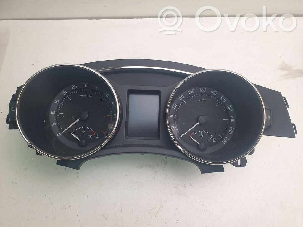 Skoda Superb B6 (3T) Vitezometru (grup de instrumente) 