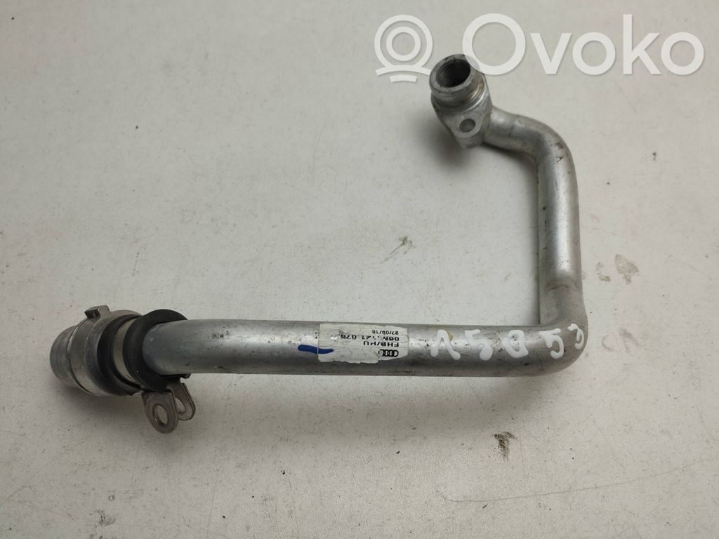 Audi A4 S4 B9 Conductă/furtun lichid de răcire motor 