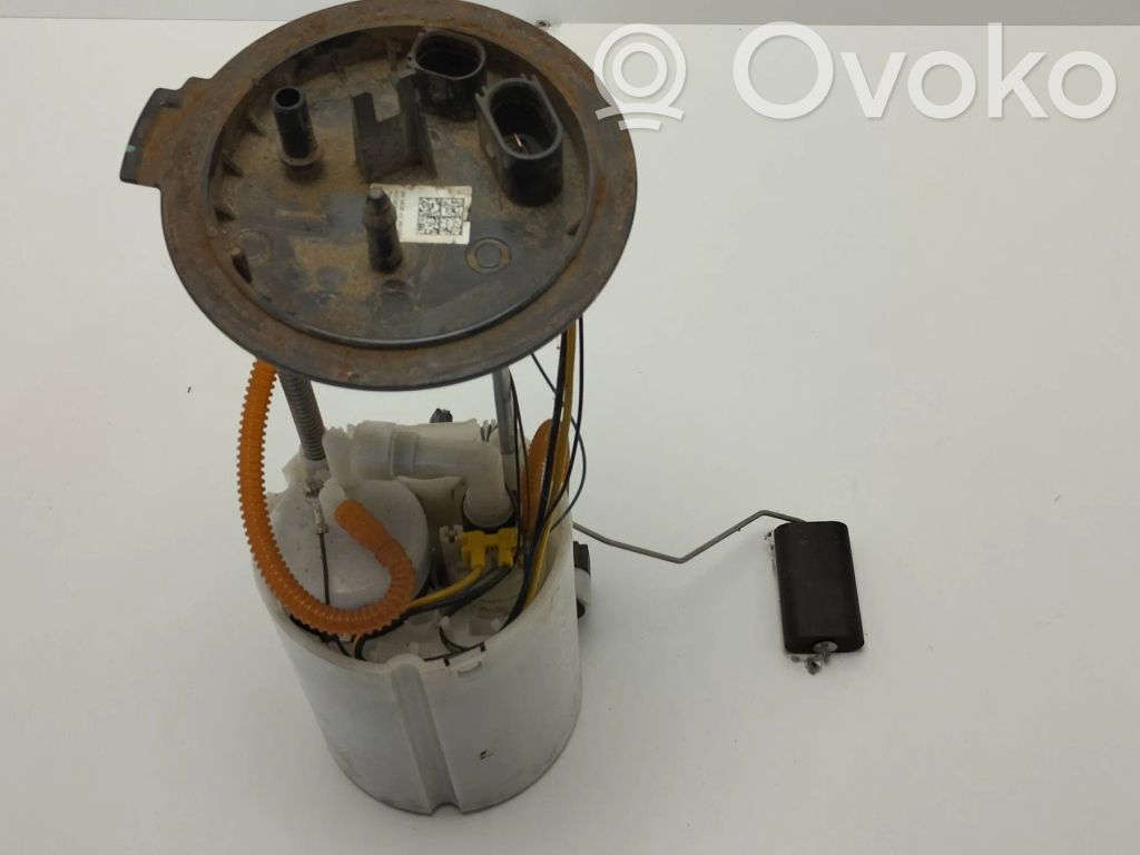 Volkswagen Tiguan Pompa carburante immersa 