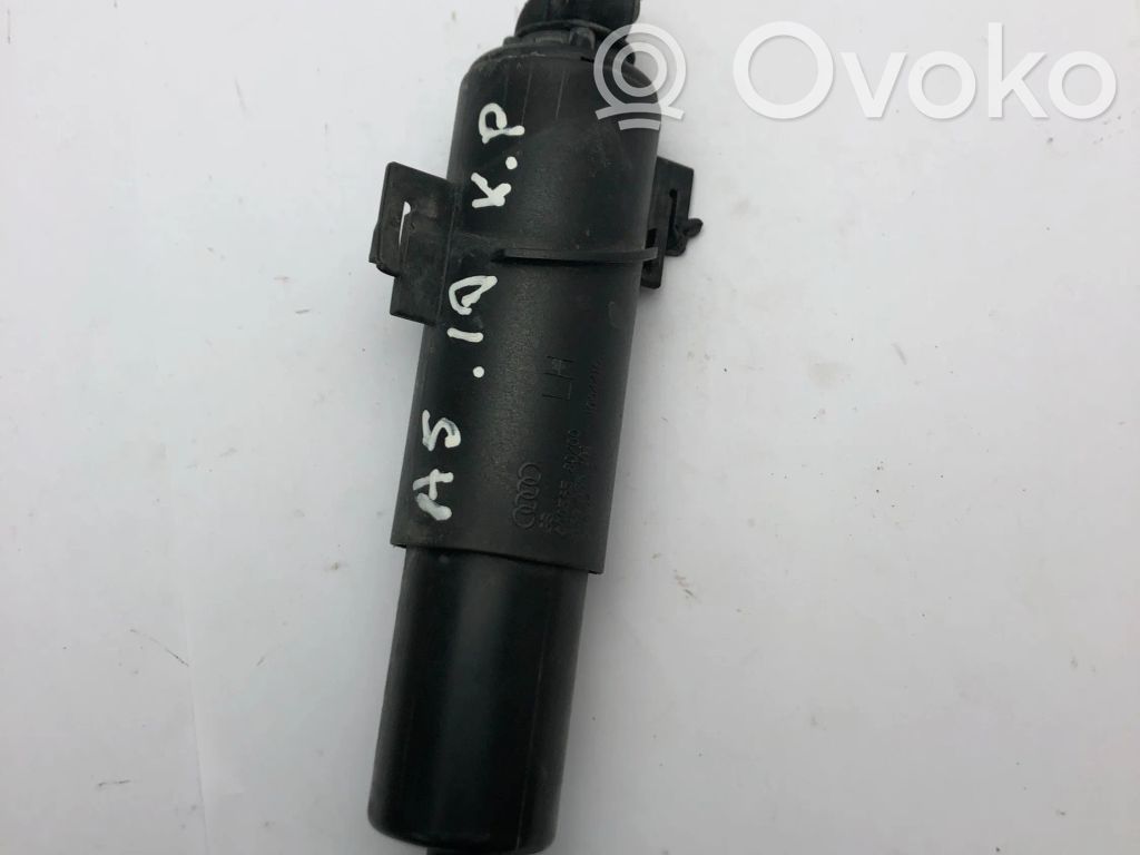Audi A5 8T 8F Dysza spryskiwacza lampy przedniej 