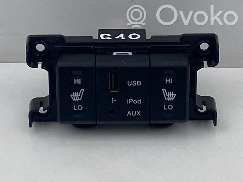 Hyundai Santa Fe USB jungtis 