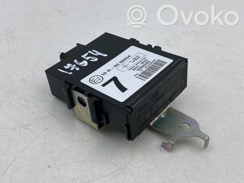Toyota Verso Door control unit/module 