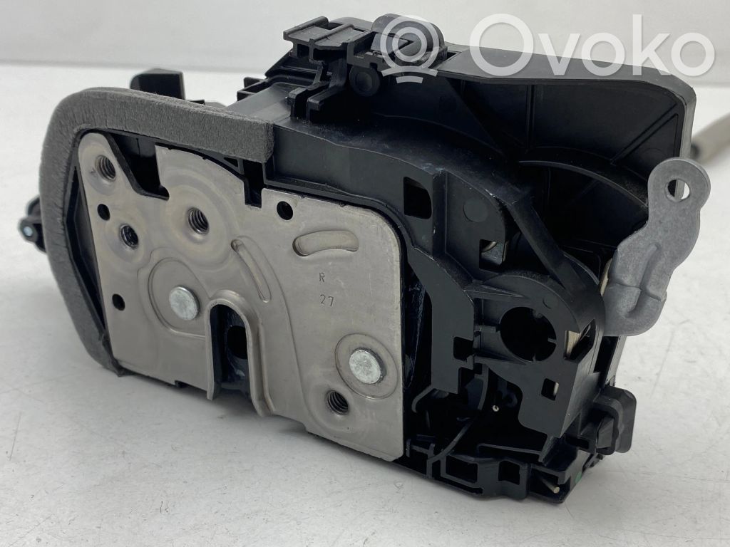Volvo V90 Cross Country Front door lock 