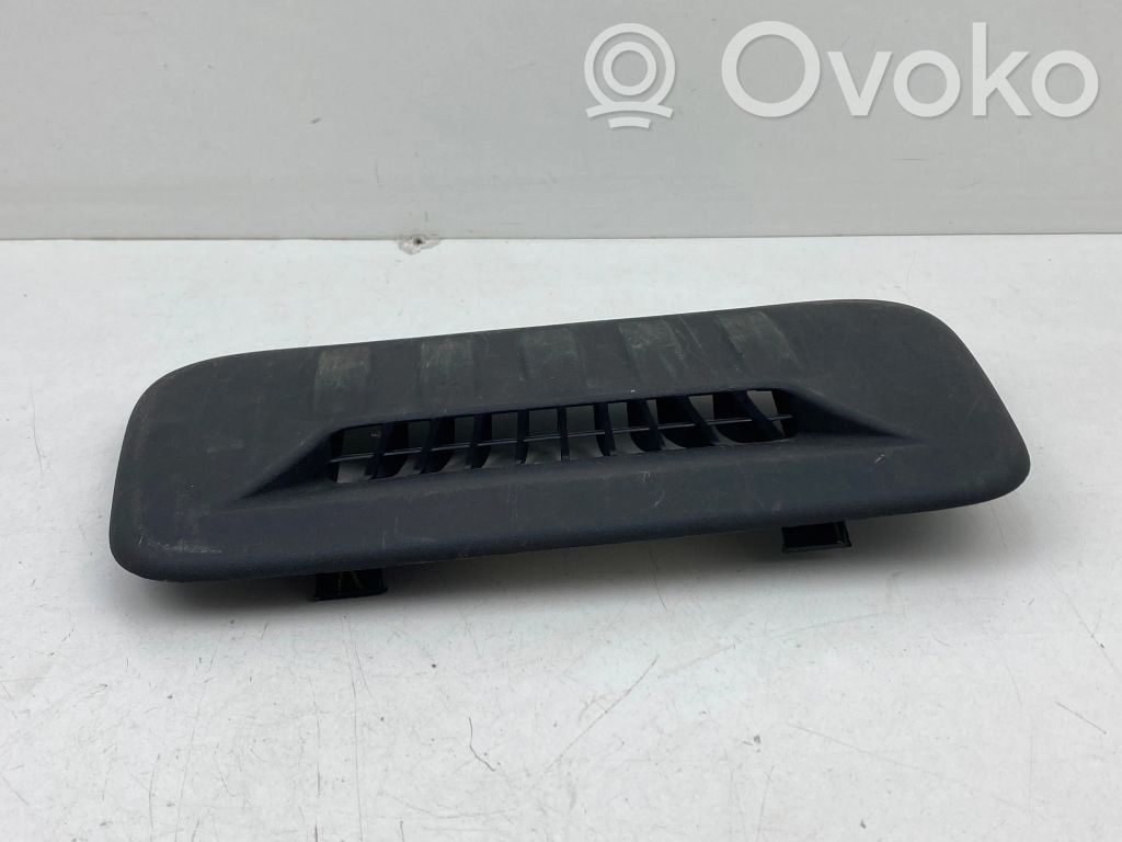 Chrysler Pacifica Rear air vent grill 