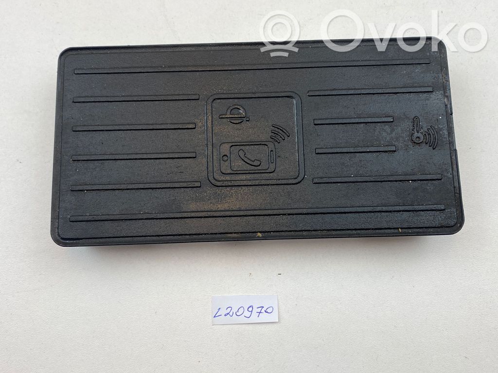Audi A4 S4 B9 8W Wireless charging module 