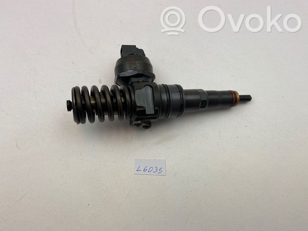 Volkswagen Caddy Inyector de combustible 