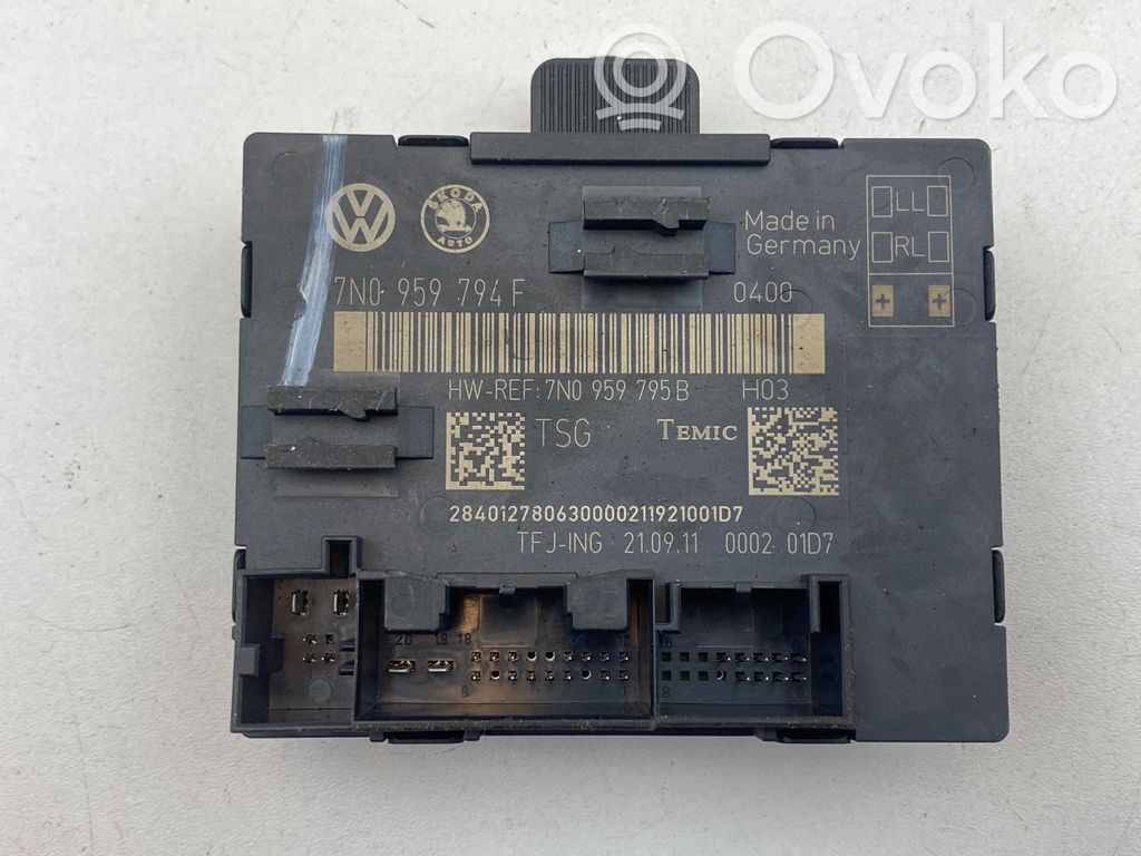 Seat Alhambra (Mk2) Door control unit/module 