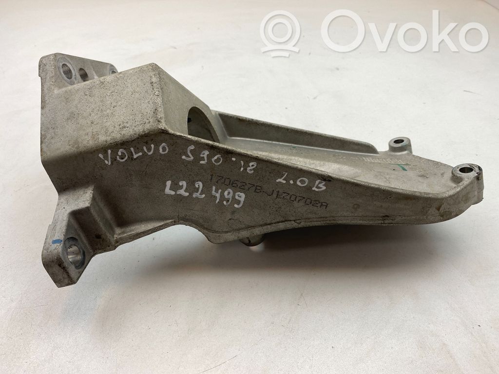 Volvo S90, V90 Engine mounting bracket 