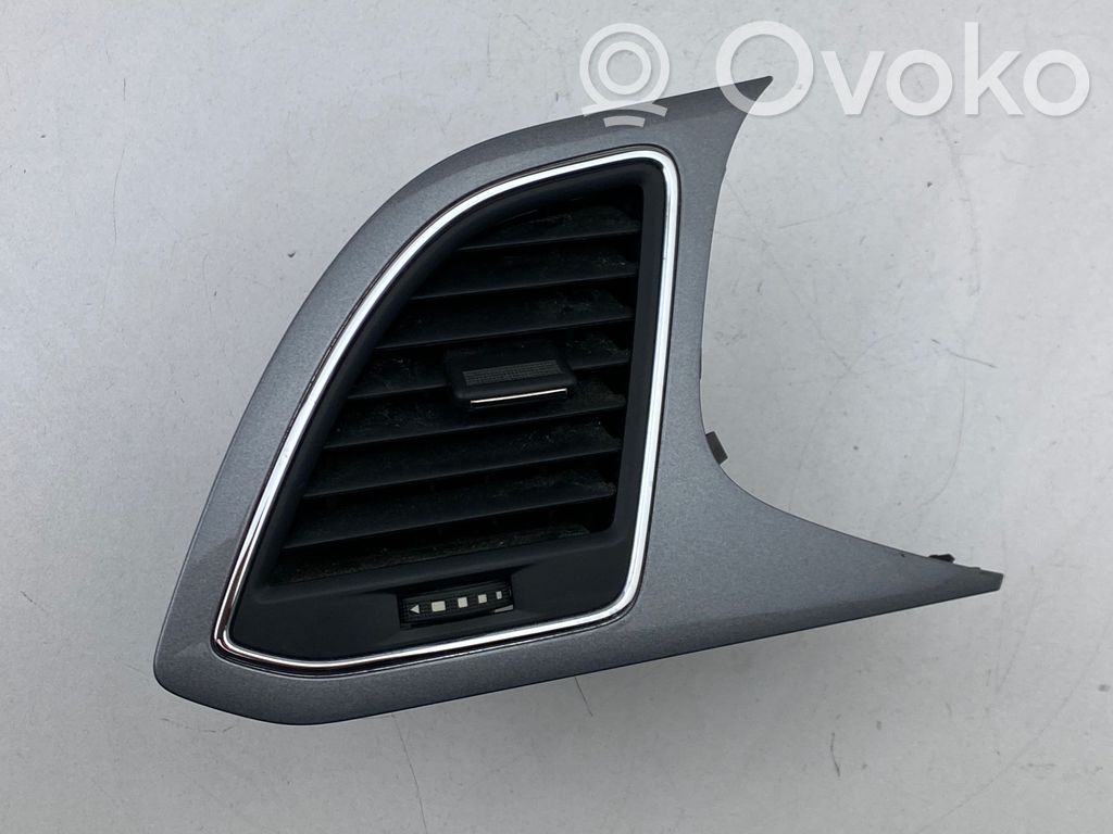 Seat Leon (5F) Rejilla de ventilación central del panel 