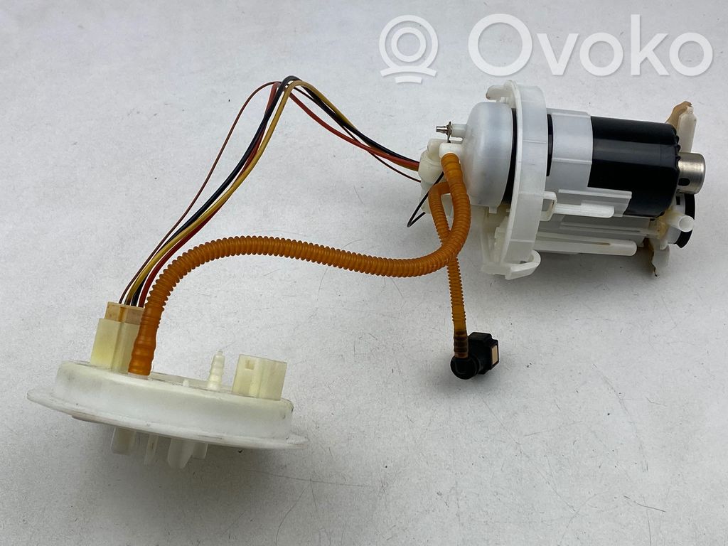 Audi Q7 4M Bomba interna de combustible 