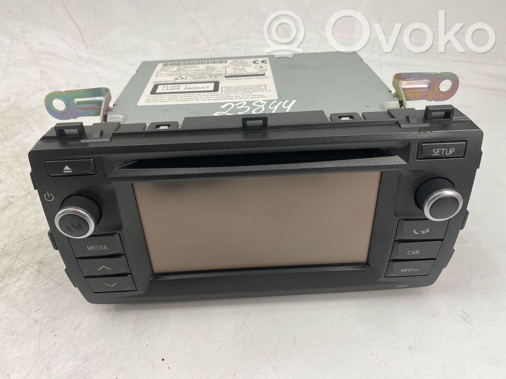 Toyota Auris E180 Radio / CD/DVD atskaņotājs / navigācija 