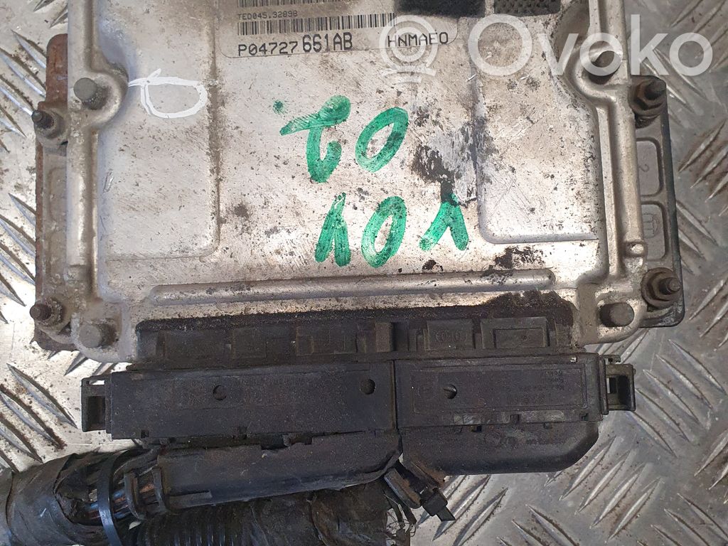 Engine control unit/module   P04727661AB,0281010290
