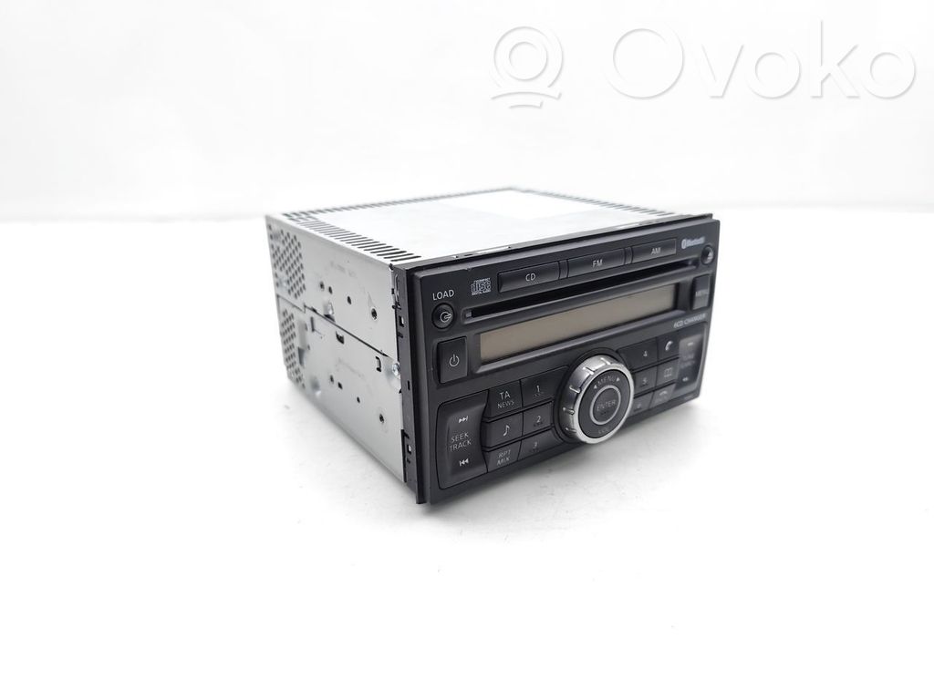 Nissan Qashqai Panel / Radioodtwarzacz CD/DVD/GPS 