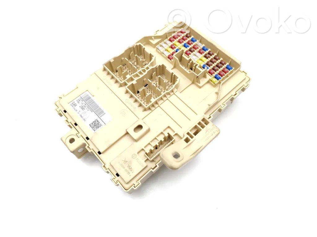 KIA Ceed Fuse module 