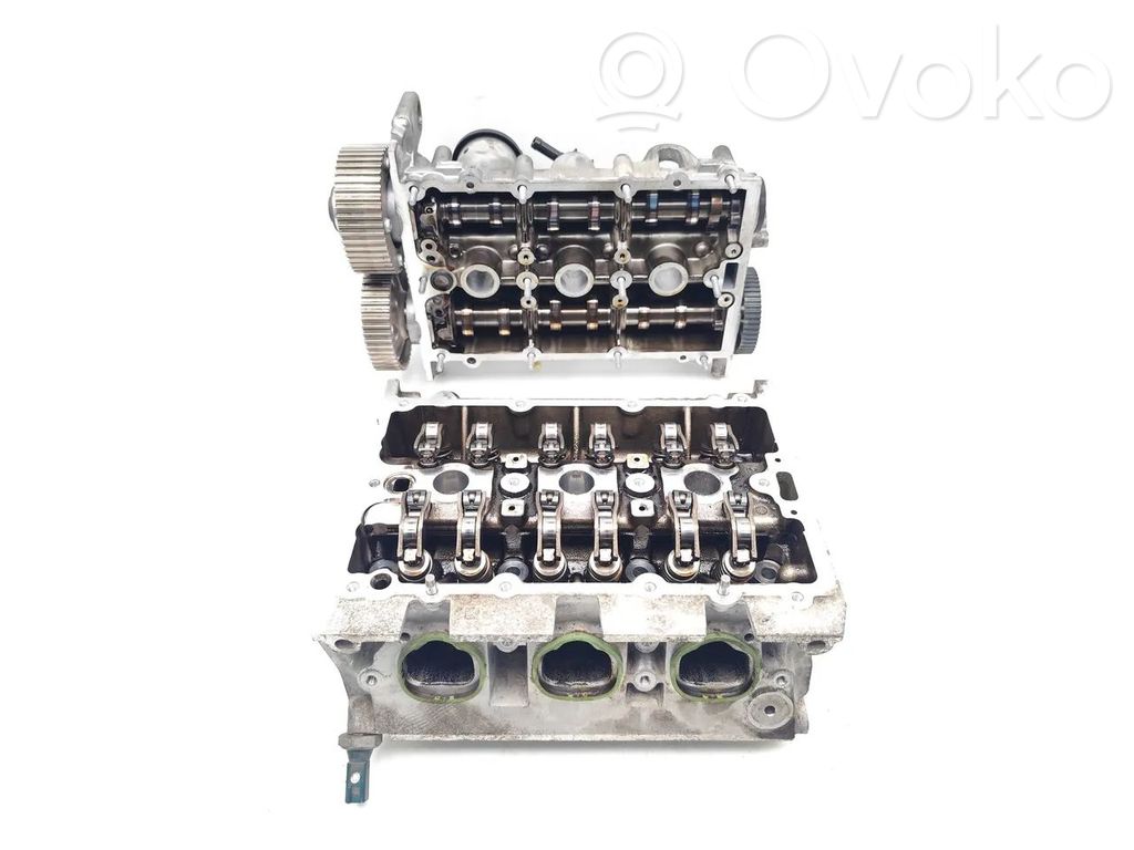 Volkswagen Up Engine head 