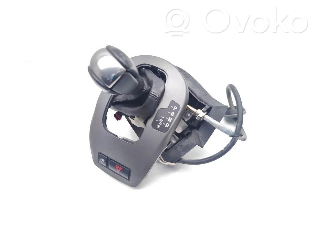 Gear selector   7049528,7514885