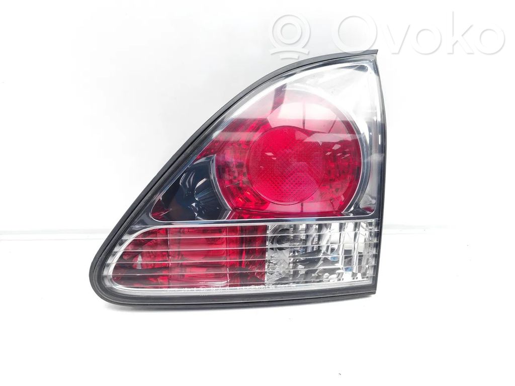Tailgate rear/tail lights