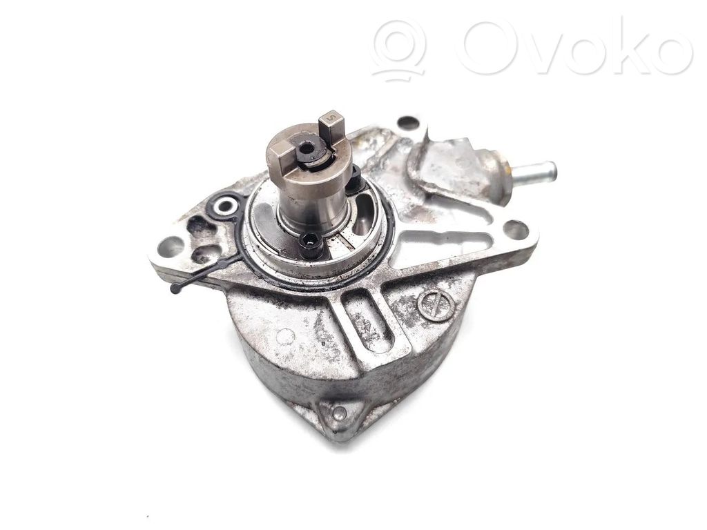 Isuzu D-Max Vacuum pump 