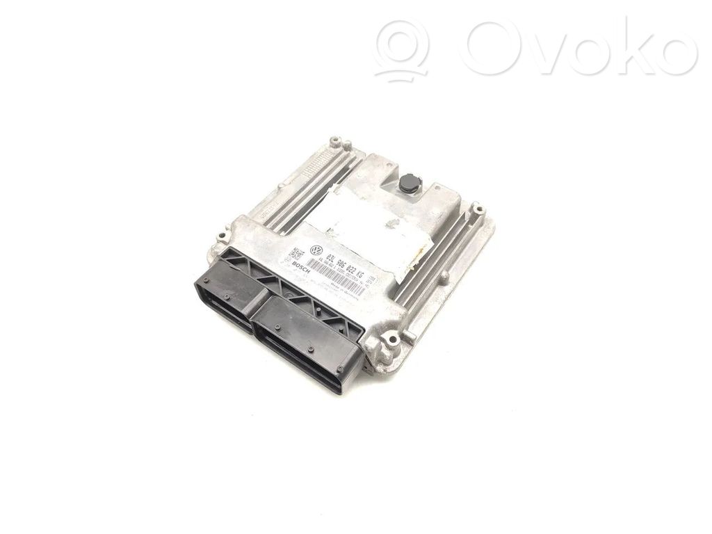 Volkswagen Golf V Engine control unit/module 