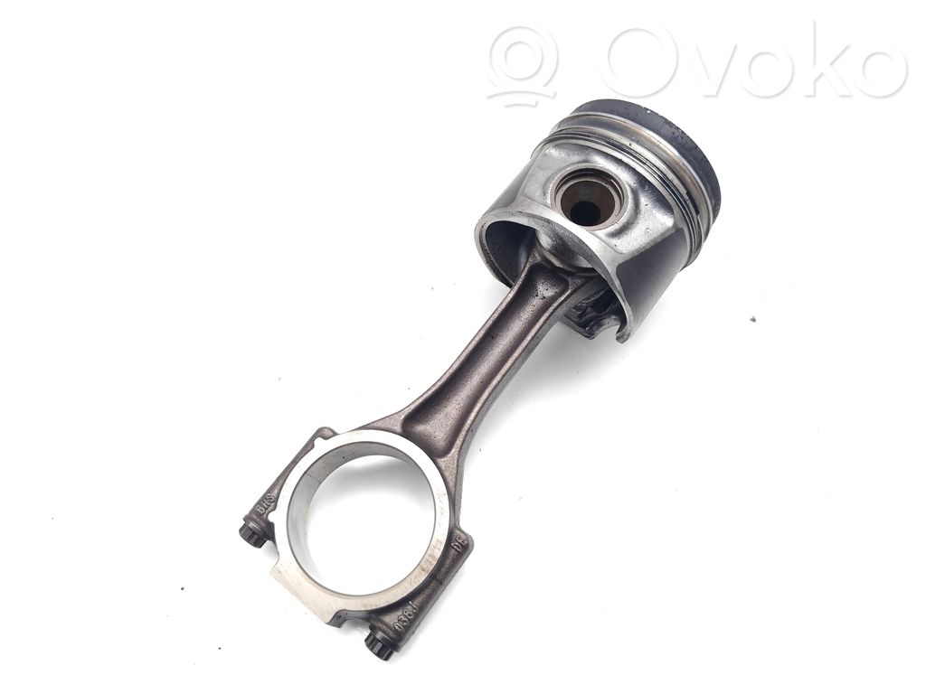 Mitsubishi Outlander Piston avec bielle 