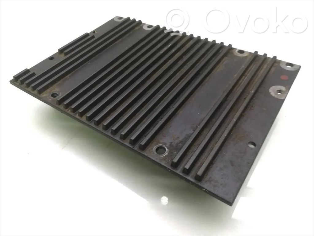 Volvo XC90 Sound amplifier 