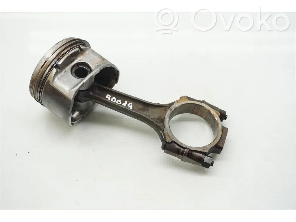 Piston with connecting rod