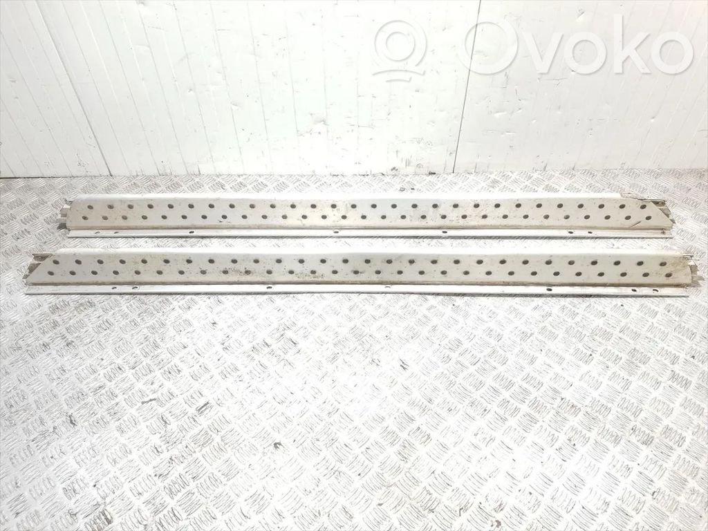 BMW X5 E53 Slenksčiai visureigiams (džipams) 