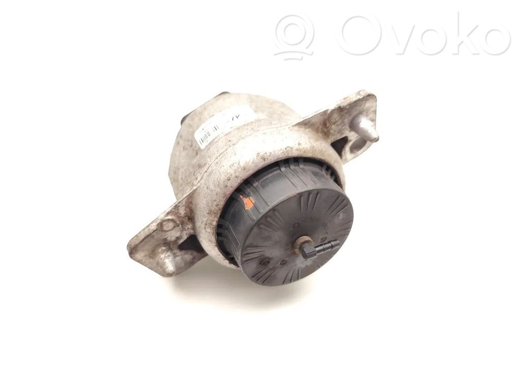 Jaguar XE Engine mount bracket 