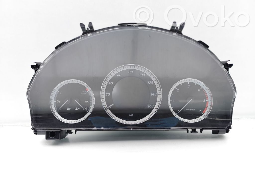 Mercedes-Benz C W204 Vitezometru (grup de instrumente) 