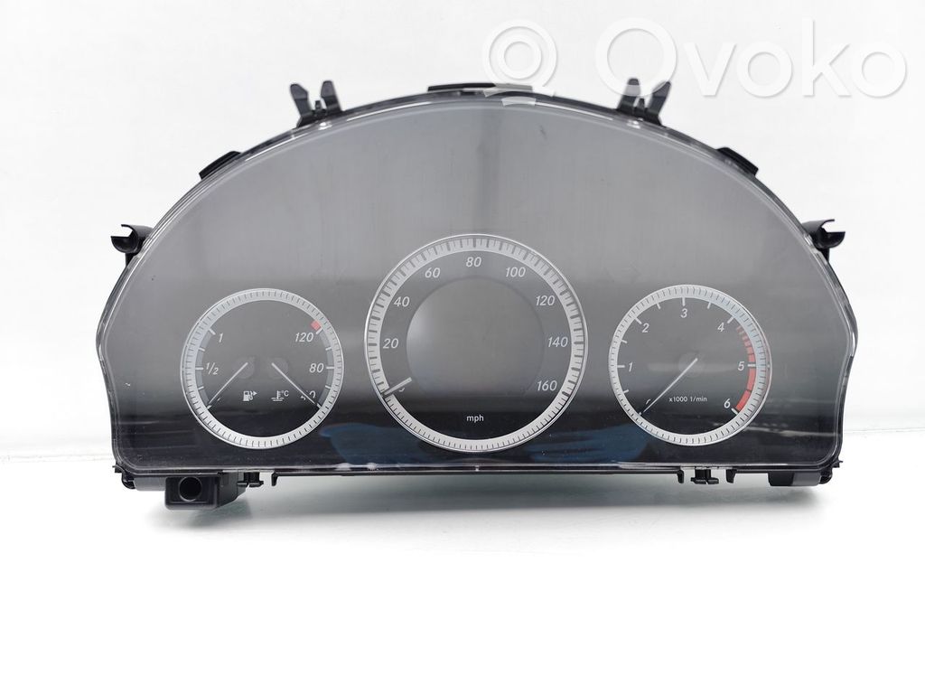 Mercedes-Benz C W204 Vitezometru (grup de instrumente) 