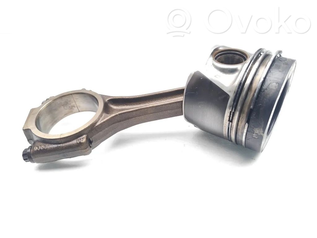 Skoda Superb B6 (3T) Piston with connecting rod 