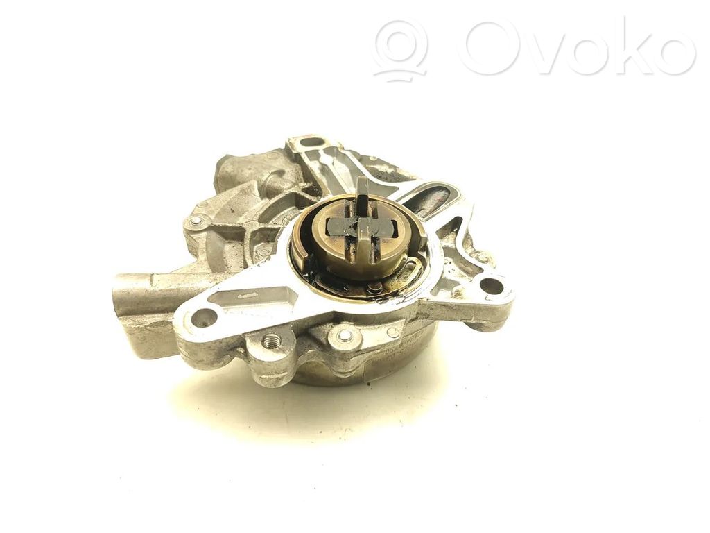 Ford Mondeo MK V Vacuum pump 