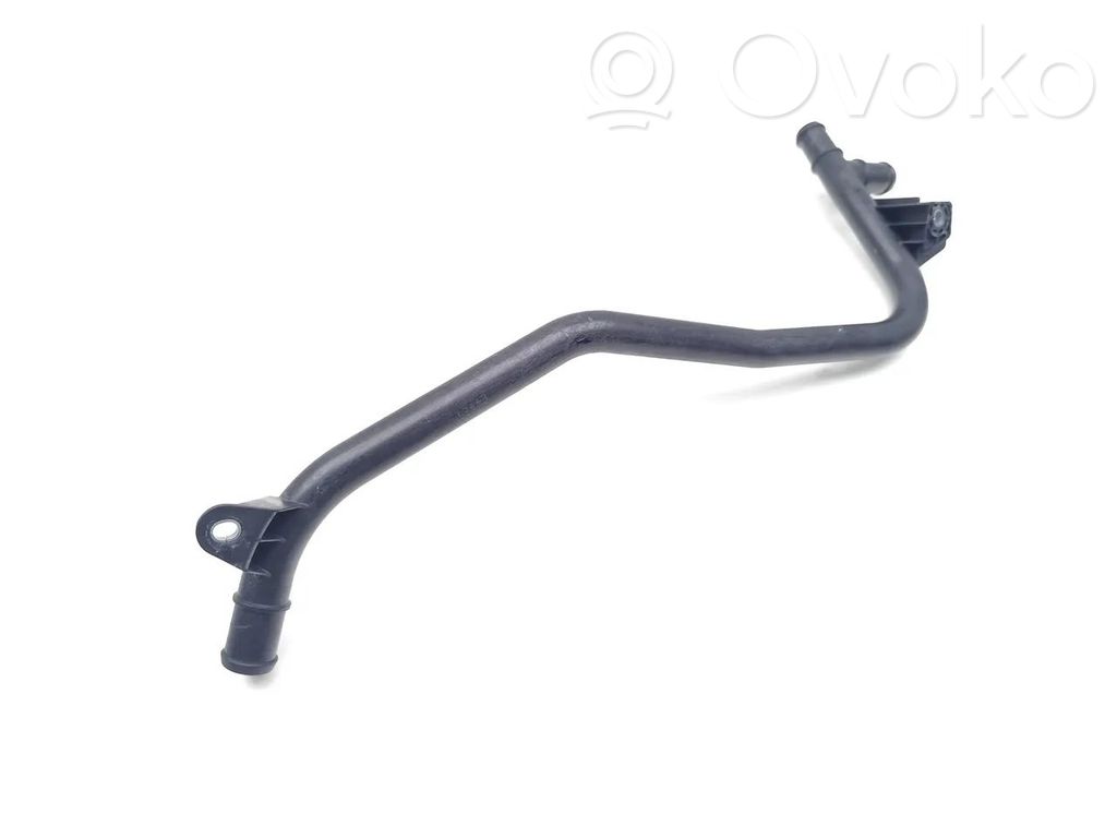 Engine coolant pipe/hose   05C121070A