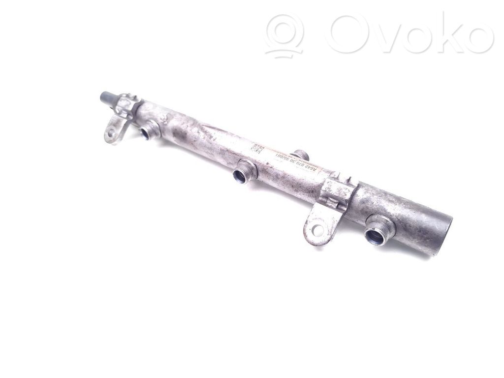 Mercedes-Benz C W204 Rampă alimentare injectoare 