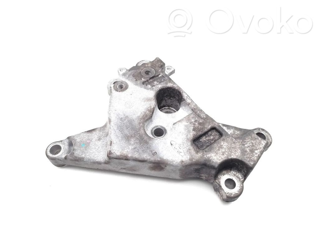 Ford Mondeo MK V Engine mounting bracket 