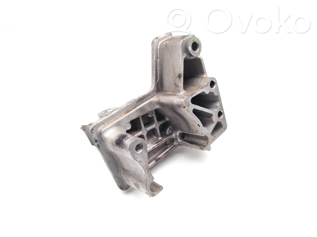Jeep Compass Engine mounting bracket 