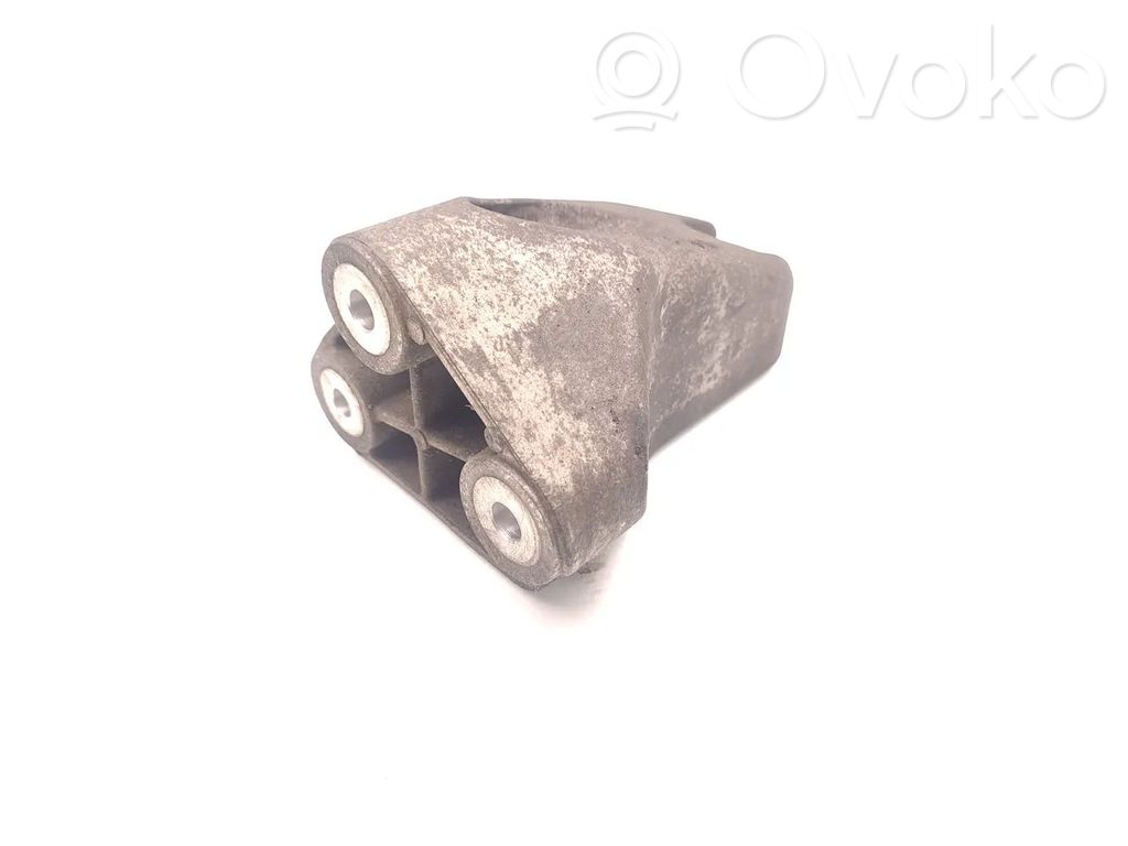 Ford Transit Engine mounting bracket 
