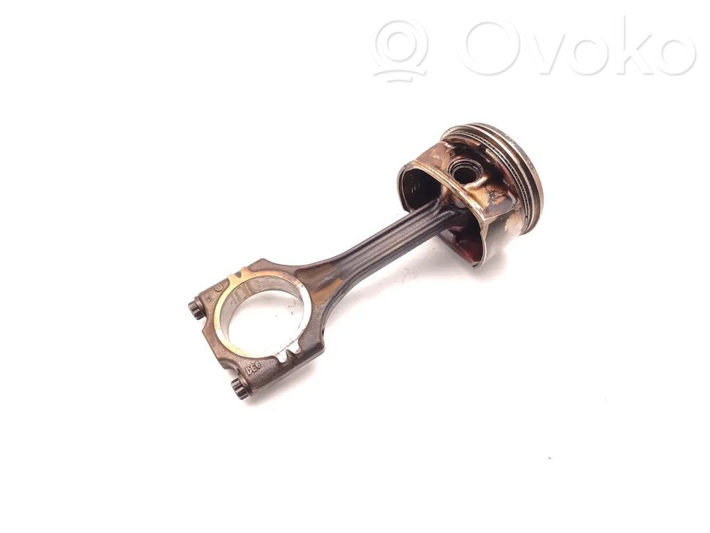 Volkswagen Polo IV 9N3 Piston with connecting rod 