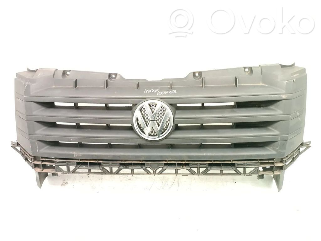 Volkswagen Crafter Etupuskurin ylempi jäähdytinsäleikkö 