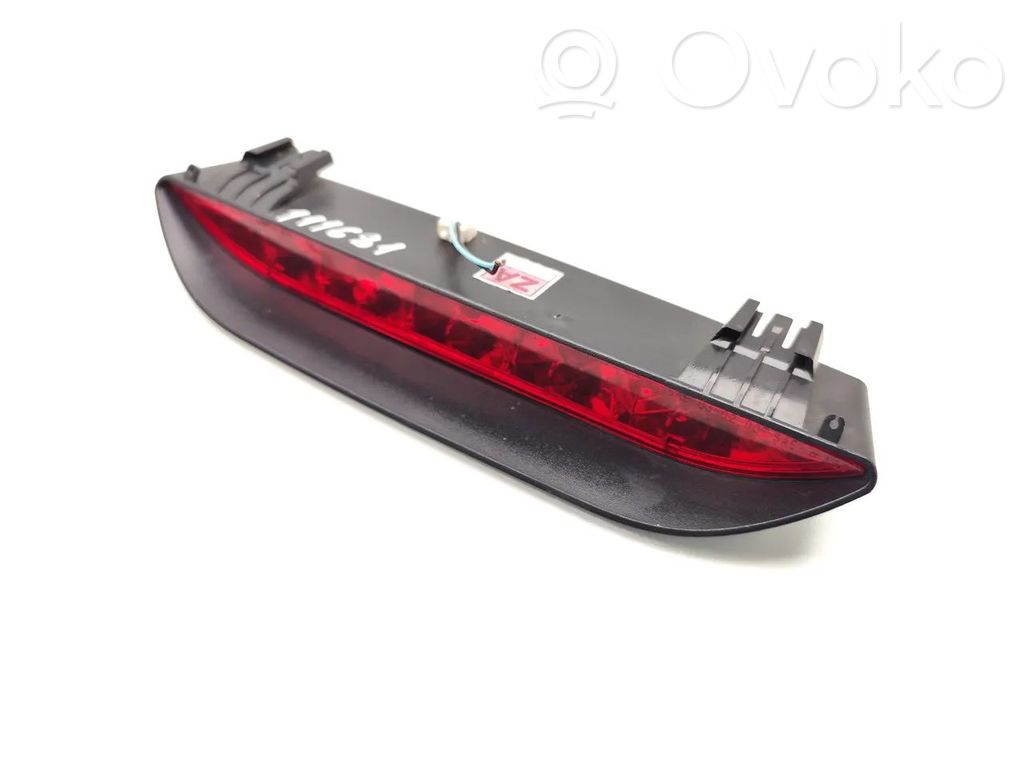 Chevrolet Aveo Third/center stoplight 