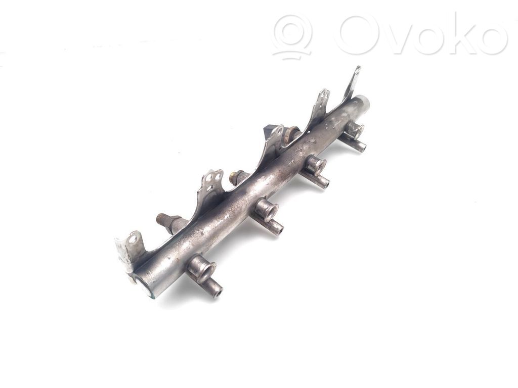 Kraftstoffverteiler Einspritzleiste Verteilerrohr   06F133317,06D906051A