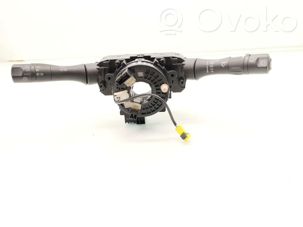 Renault Koleos I Interruptor/palanca de limpiador de luz de giro 