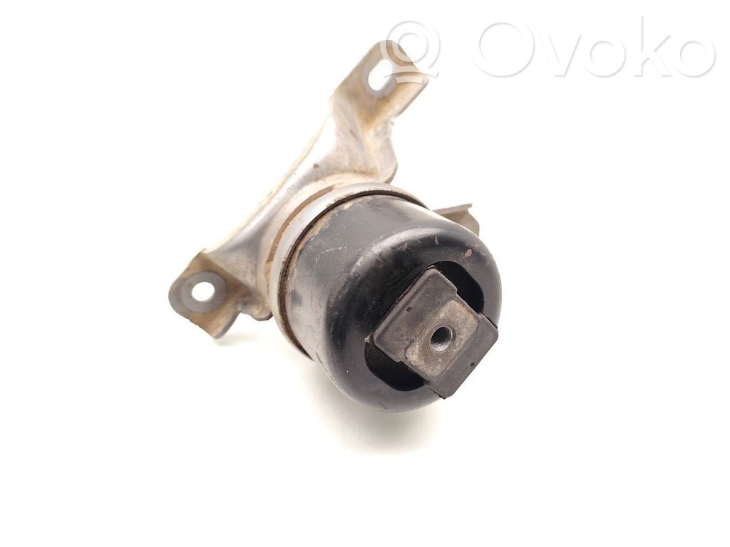 Land Rover Freelander 2 - LR2 Engine mount bracket 